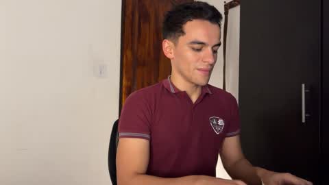 Snapshot of max_lancaster chatting on January 6, 2025, 10:58 pm Max Lancaster online show from January 6, 2025, 10:58 pm
