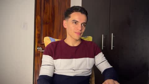 Snapshot of max_lancaster chatting on January 21, 2025, 11:34 pm Max Lancaster online show from January 21, 2025, 11:34 pm