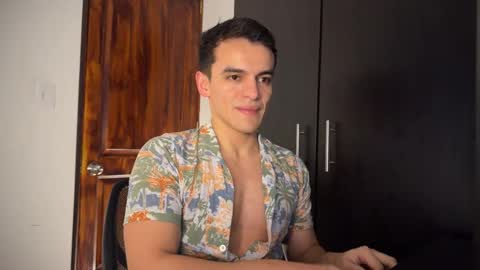 Snapshot of max_lancaster chatting on March 5, 2025, 10:54 pm Max Lancaster online show from March 5, 2025, 10:54 pm
