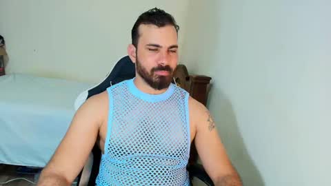 max_love25 online show from September 21, 2025, 7:48 pm