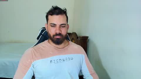 max_love25 online show from October 18, 2025, 6:19 pm