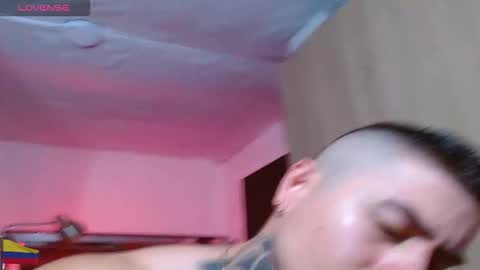 Maximo Mayer online show from September 21, 2025, 3:52 am