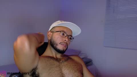 max_meyer online show from October 7, 2025, 10:40 pm