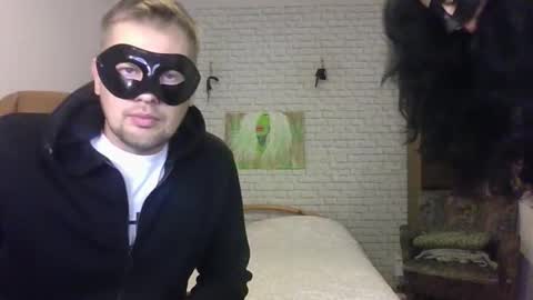 Max  Aliya online show from September 29, 2025, 7:35 am