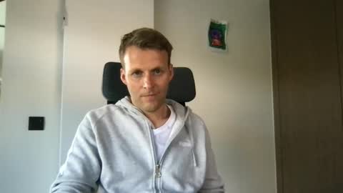 Snapshot of max_straight_1 chatting on May 18, 2026, 5:52 pm Max take off clothes online show from May 18, 2026, 5:52 pm