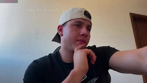 Snapshot of max_valiant1 chatting on May 31, 2026, 7:26 pm max_valiant1 online show from May 31, 2026, 7:26 pm