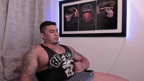 Snapshot of maxcarther chatting on March 12, 2025, 11:33 pm Maxcarther online show from March 12, 2025, 11:33 pm