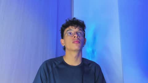 Max  online show from June 5, 2026, 4:19 am