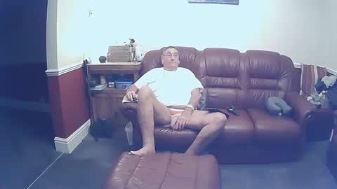 MAX online show from September 29, 2025, 10:03 pm