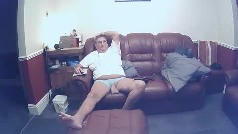 MAX online show from October 9, 2025, 10:19 pm