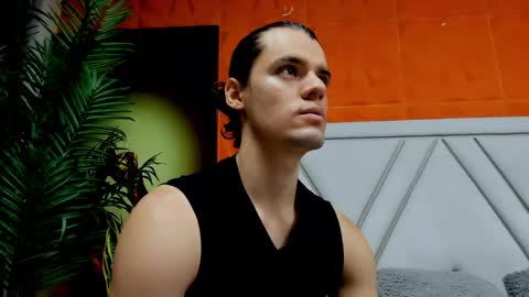 Snapshot of maxi_styles chatting on March 13, 2026, 11:50 am Alex online show from March 13, 2026, 11:50 am
