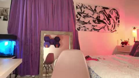 Max online show from February 7, 2026, 3:21 am