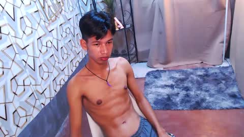 Reyn online show from February 8, 2025, 4:04 pm