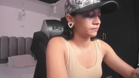 Snapshot of maxigarcia_ chatting on May 23, 2026, 11:09 pm Maxi online show from May 23, 2026, 11:09 pm