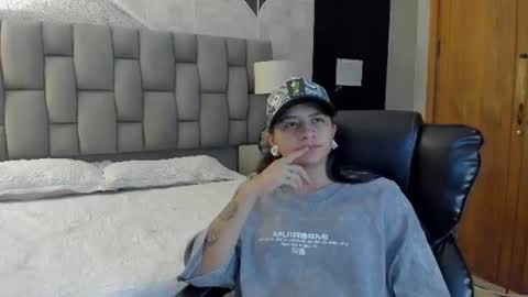 Snapshot of maxigarcia_ chatting on June 23, 2026, 11:36 pm Maxi online show from June 23, 2026, 11:36 pm