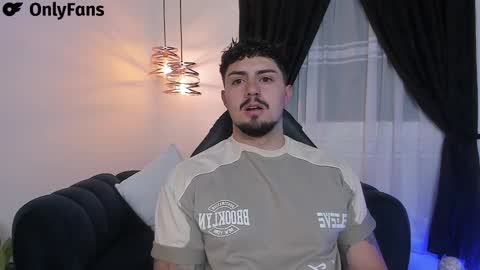 Maximo online show from January 16, 2025, 3:02 am