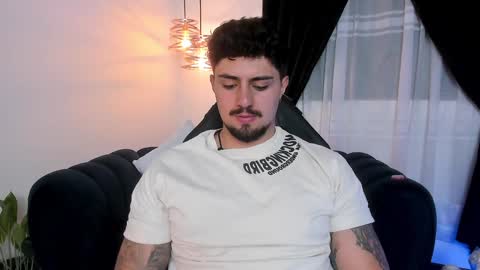 Maximo online show from January 20, 2025, 9:46 am