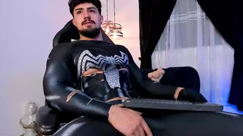 Maximo online show from October 20, 2025, 7:20 am