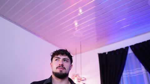 Maximo online show from February 2, 2026, 5:06 am