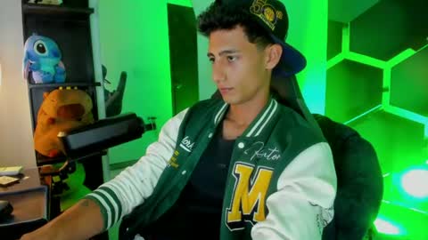 Snapshot of maximo_romano chatting on July 29, 2026, 7:23 pm Maximo online show from July 29, 2026, 7:23 pm