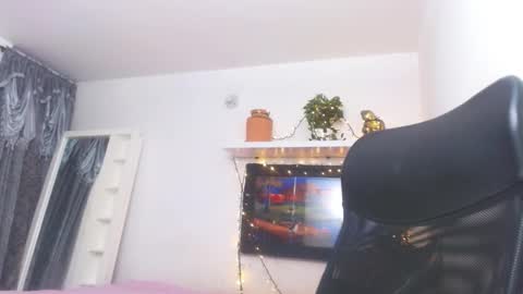 maximo_ston online show from March 19, 2026, 4:38 am