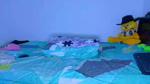 Maximo Aron Vega online show from April 25, 2026, 2:25 pm