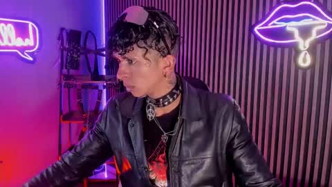 MAXIMO online show from March 25, 2026, 2:39 am