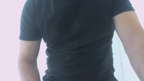 Snapshot of maximus111newman chatting on January 20, 2025, 2:11 am maximus111newman online show from January 20, 2025, 2:11 am