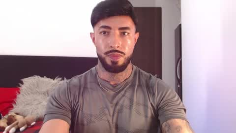 Snapshot of maximus_golden chatting on June 25, 2026, 4:23 am Independent Model online show from June 25, 2026, 4:23 am