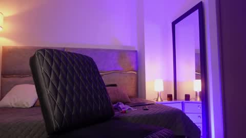 Maximus Clark online show from April 22, 2026, 2:36 am