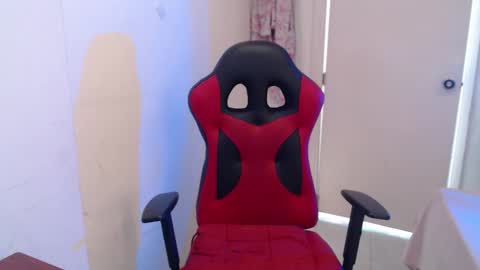 maxinesex_ online show from March 26, 2026, 1:49 pm