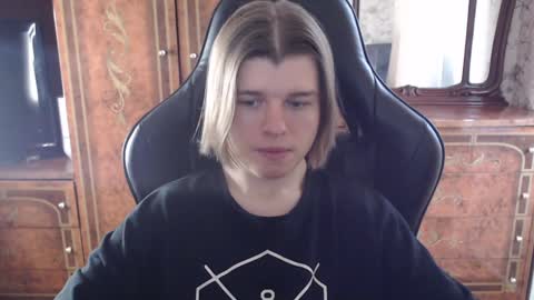 Max online show from December 4, 2024, 8:23 am