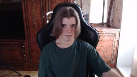 Max online show from October 11, 2025, 12:36 pm