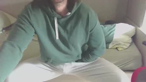 Snapshot of maxsperman1 chatting on February 12, 2026, 1:17 pm MaxSperman online show from February 12, 2026, 1:17 pm