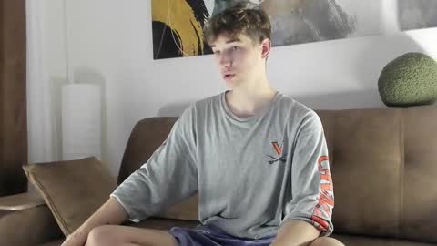 maxwellchik online show from September 26, 2025, 4:55 pm