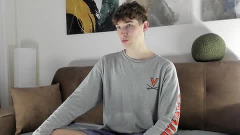 maxwellchik online show from October 6, 2025, 3:42 pm