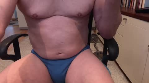 Snapshot of maxx_martin chatting on April 20, 2026, 5:54 am Max online show from April 20, 2026, 5:54 am