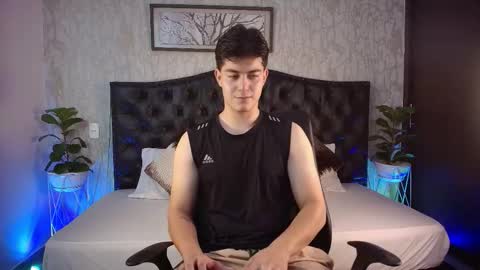 Snapshot of maxxicruz chatting on October 29, 2025, 4:04 am Maxxi online show from October 29, 2025, 4:04 am