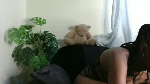 maxxinepetite online show from October 24, 2025, 10:44 am