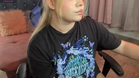 Maxine Minx online show from January 29, 2025, 5:40 am