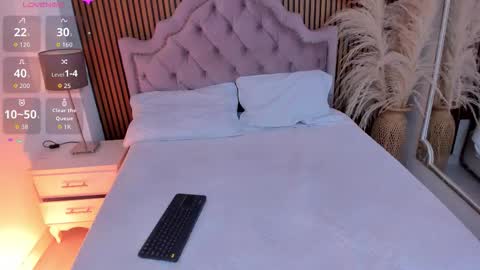 Maxine Minx online show from February 27, 2026, 5:51 am