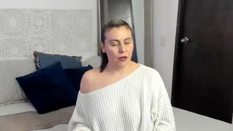 Victoria online show from December 30, 2024, 10:01 pm