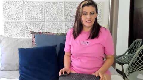 Victoria online show from February 5, 2025, 8:25 pm