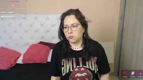 May online show from January 8, 2026, 6:32 pm