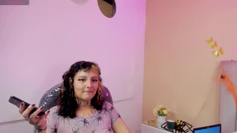 Snapshot of may_y_goeth chatting on October 25, 2025, 10:04 pm may y goeth online show from October 25, 2025, 10:04 pm