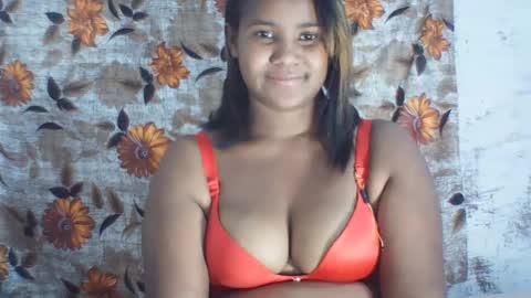 Snapshot of maya275326 chatting on July 8, 2026, 6:34 pm maya275326 online show from July 8, 2026, 6:34 pm