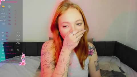 Snapshot of maya_light chatting on February 7, 2025, 4:59 am Maya online show from February 7, 2025, 4:59 am