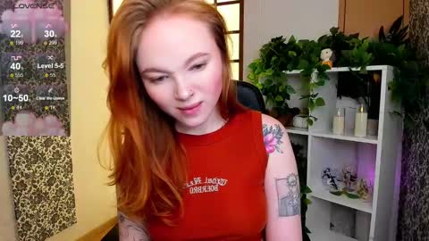 Snapshot of maya_light chatting on February 24, 2025, 1:57 am Maya online show from February 24, 2025, 1:57 am
