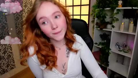 Snapshot of maya_light chatting on February 27, 2025, 2:10 am Maya online show from February 27, 2025, 2:10 am