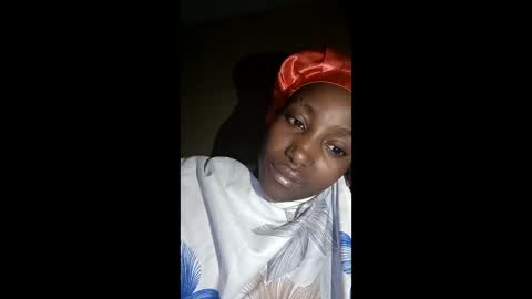 maya_melody online show from February 19, 2026, 7:32 pm